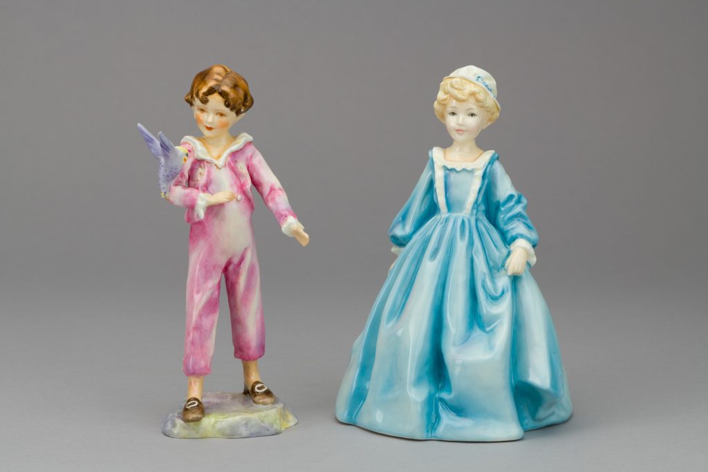 Parakeet boy | Museum of Royal Worcester